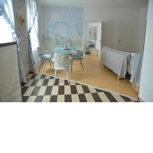 Kunst Apartment im Schwalbenhaus
