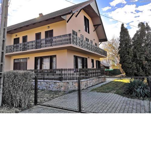Kupa Villa