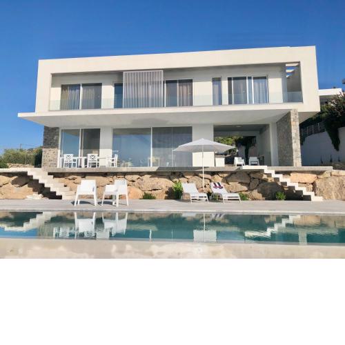 Kuro Beach House