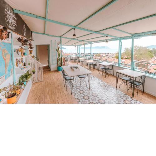 Kuytu Terrace Bed and Breakfast