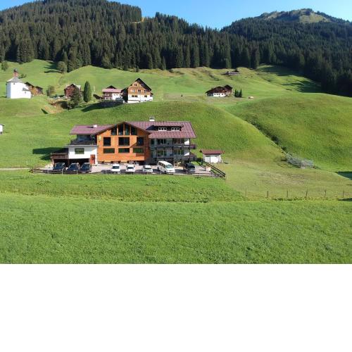 KWT Lodge