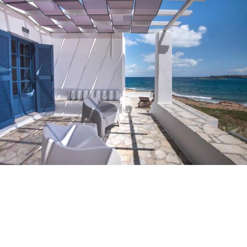 KYMA Seafront Brand New 2BD house in Naousa