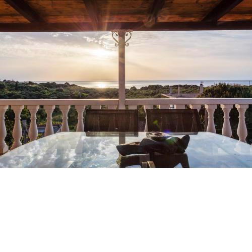 Kyparissia Seaside Loft-Sunsets near the sea