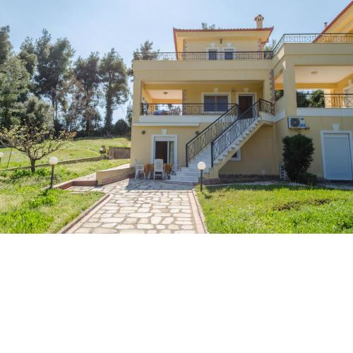 Kyrana Apartments
