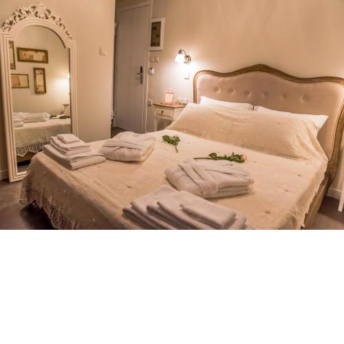 Kyria Boutique House