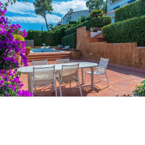 L-3 CALELLA DE PALAFRUGELL 5/ 6 PAX
