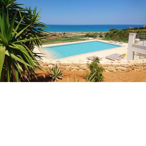 La Blanca Resort & Spa