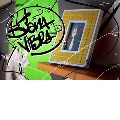 La Buena Vibra - A flat 4 Time Travelers!