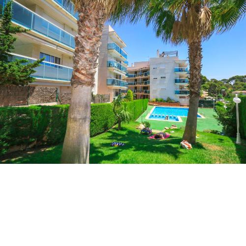 La Caleta - ONLY FAMILIES