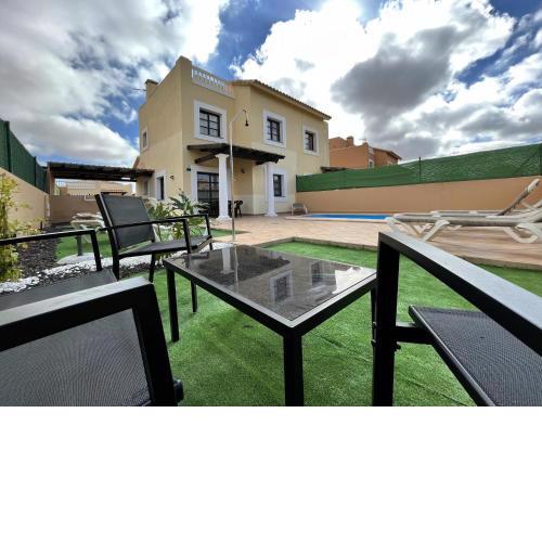 La Casa Amarilla - Mirador Lobos Golf