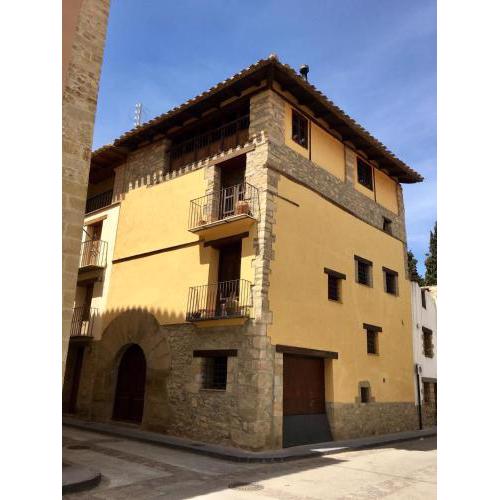 La Casa Amarilla