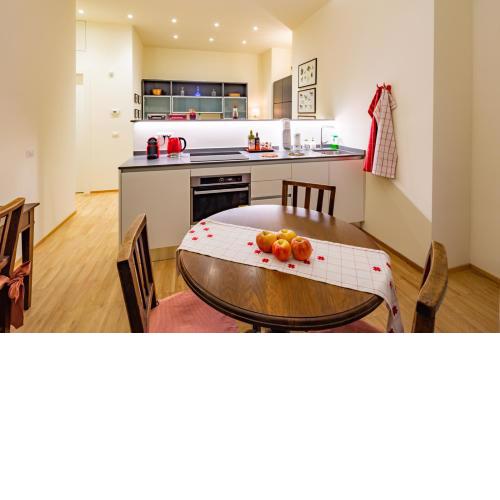 LA CASA COLORATA - Flats in Milan - Bocconi