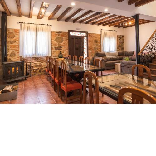 La Casa de los Dos Rubios