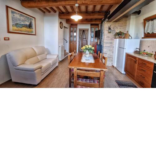 La casa della maestra località San Giovanni Spello