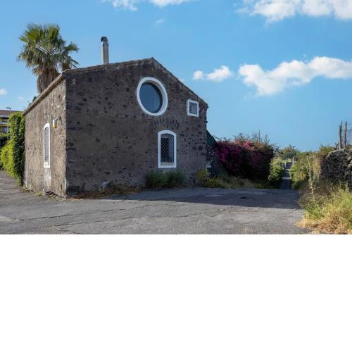 La casa di Danda - Stylish 2-bedroom House with Garden