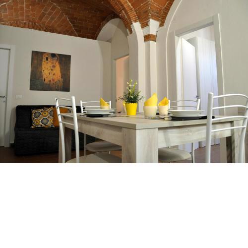 La casa di Dario, Dario's house.