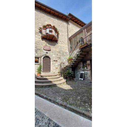La casa nel borgo