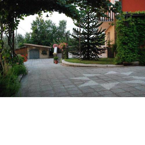 La Casa Sull'aia,AV