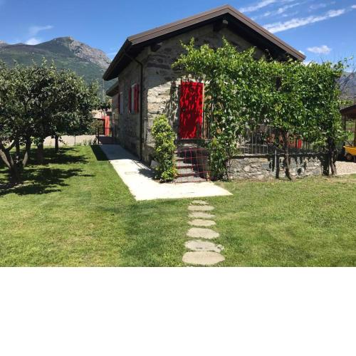 La casetta di Biancaneve Valtellina e lago di Como