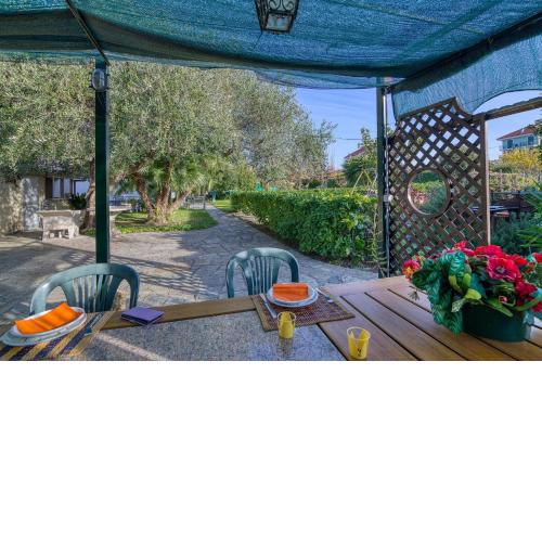 La Casetta Sull'Albero 900m from the sea - Happy Rentals