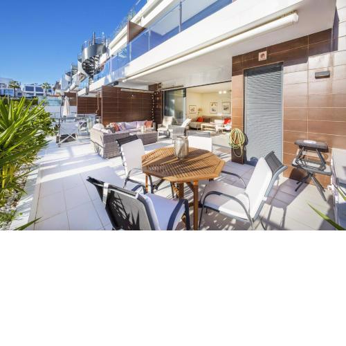 La Ceñuela by United Renters