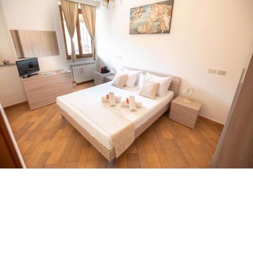 La Corte Apartments