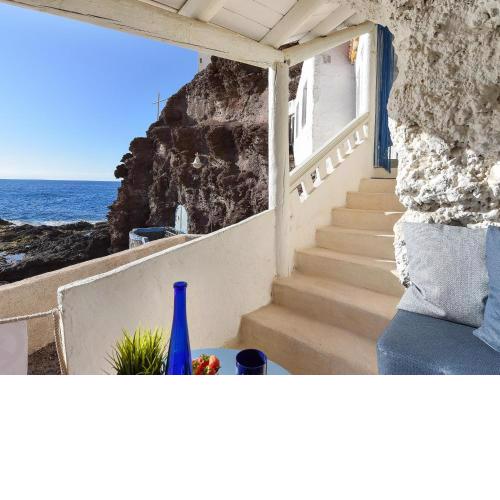 La Cueva de Caleta by VillaGranCanaria