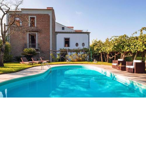 La Dimora: Relax in a lovely garden