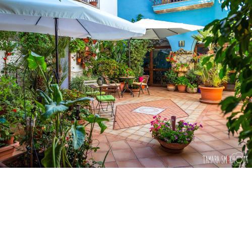 La Finestra sul Cortile