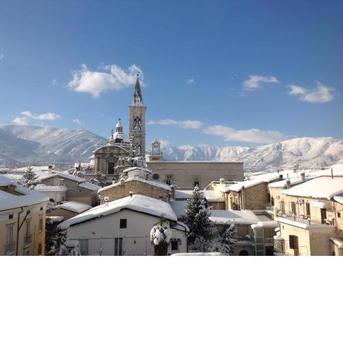 La finestra Sulmò