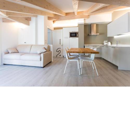 La Giostra Home Apartments