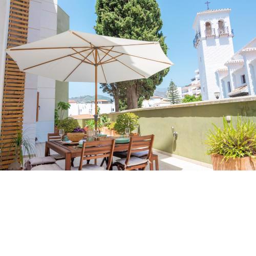 La Herradura apartamento exclusivo con jardin junto a la playa