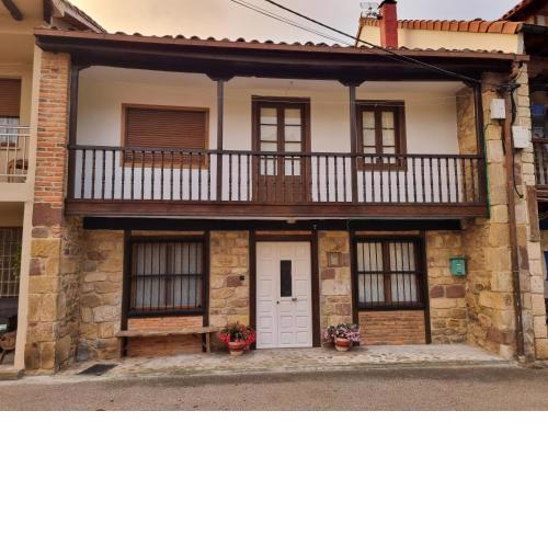 La Jomeruca ,espaciosa casa rural cerca de playa y montaña