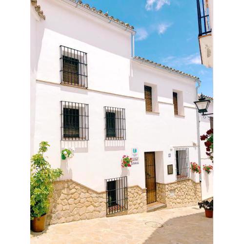 La Madroñala