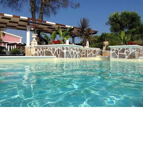 La Maison Rouge Resort