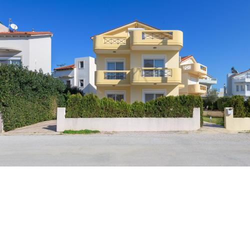 La Maisonette - 4 bedroom villa near the beach