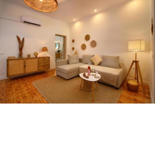 LA MAISONETTE HOUSE IN THE HEART OF LIAPADES CLOSE TO ROVINIA BEACH & PALEOKASTRITSA New! PARKING AVAILABLE