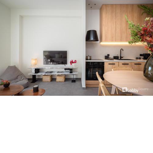 La Mer Apartment by LobbySquare