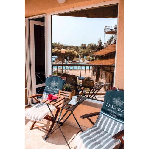La Mer Apartment