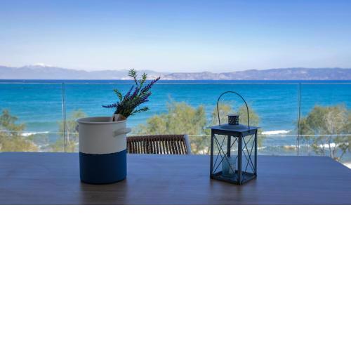 La Mer Bleue Beachfront Boutique Apartments
