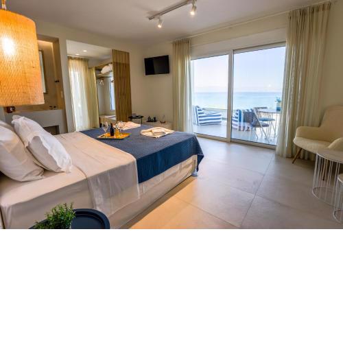 La Mer Bleue Boutique Suite
