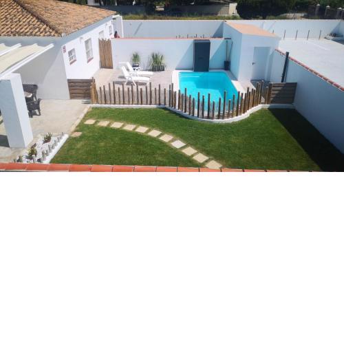 LA PALAPA, muy cerca del mar, y con piscina privada