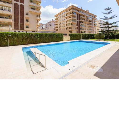 La Paloma With Pool - Happy Rentals
