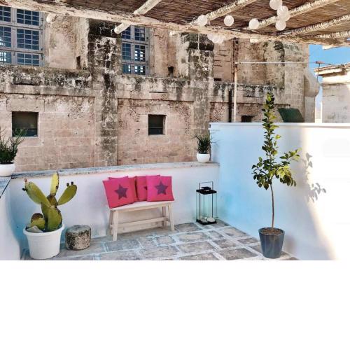 La Pergola - Your Home In The Old Town A few Steps From the Beach