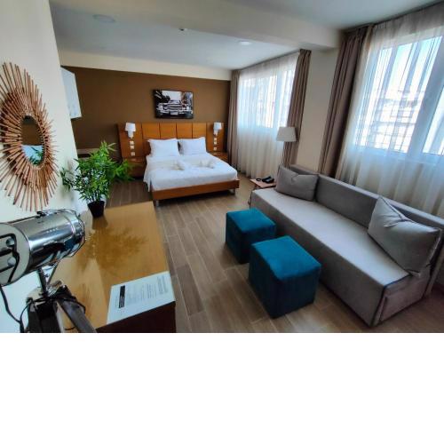 La Place Suites - La Place De La Gare