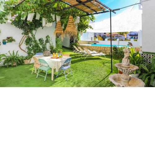 La Posada de Catalina Montecorto by Ruralidays