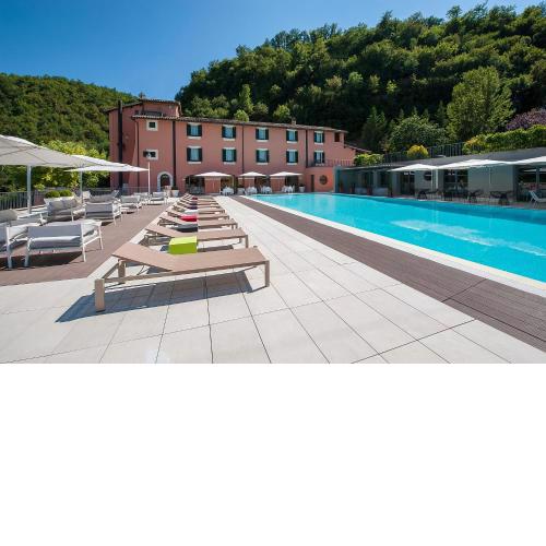 La Reggia Sporting Center Hotel