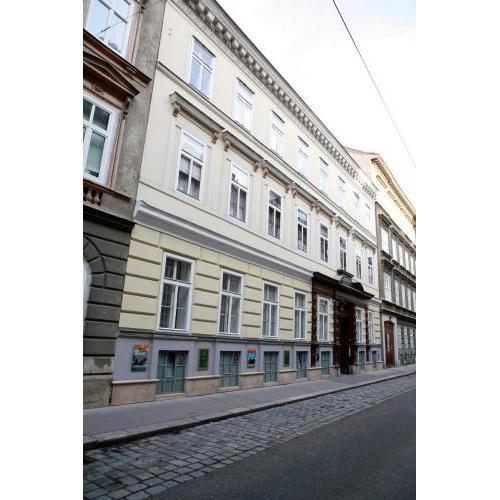 La Scala Apartments