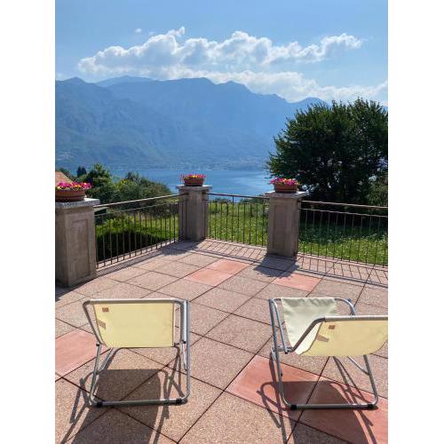 La Terrazza Deluxe - lake view apartment with terrace