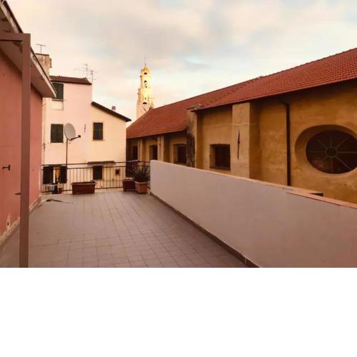 LA TERRAZZA IN CENTRO SANREMO-GRANDE APPARTAMENTO